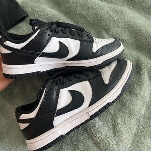 Nike women’s dunks